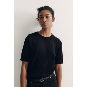 H&M Fine Knit Short Sleeve Sweater in Black Size Small